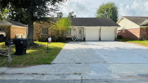 Photo of 11407 Hazen Street, Houston, TX 77072 (MLS # 46009770)