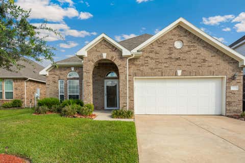Photo of 3056 Winterberry Lane, Dickinson, TX 77539 (MLS # 50747181)