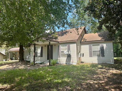 Photo of 1505 S Houston Avenue, Livingston, TX 77351 (MLS # 52105124)