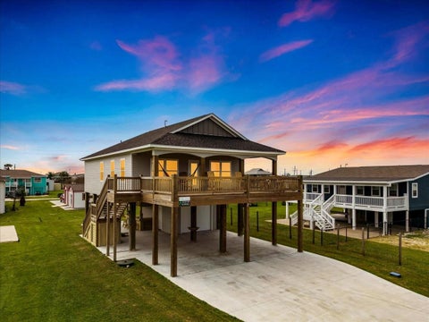 Photo of 961 Palmetto Drive, Crystal Beach, TX 77650 (MLS # 75955332)
