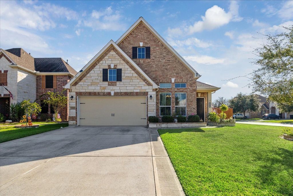 Photo of 8302 Bay Oaks Drive, Baytown, TX 77523 (MLS # 84318909)