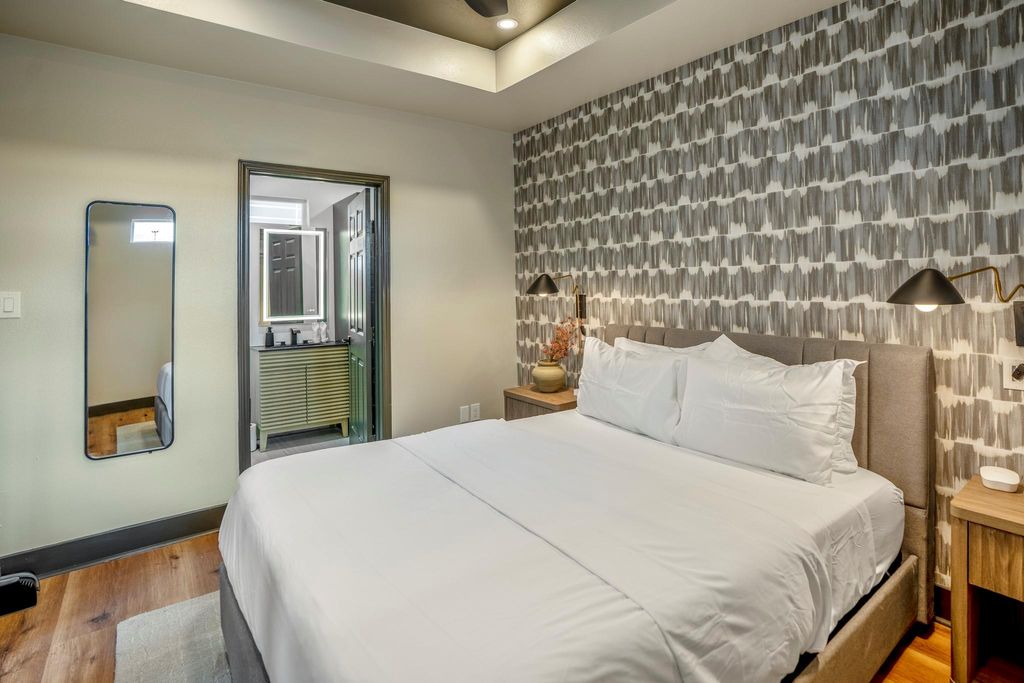 Photo of 5512 Texas Street #2, Houston, TX 77011 (MLS # 26921334)