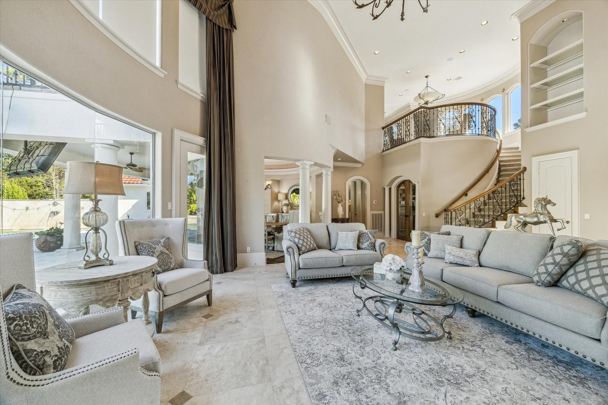 6 Kings Lake Estates Boulevard