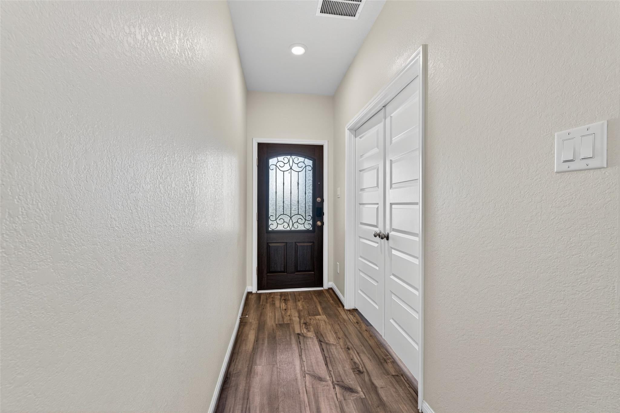 927 Cloverdale Drive