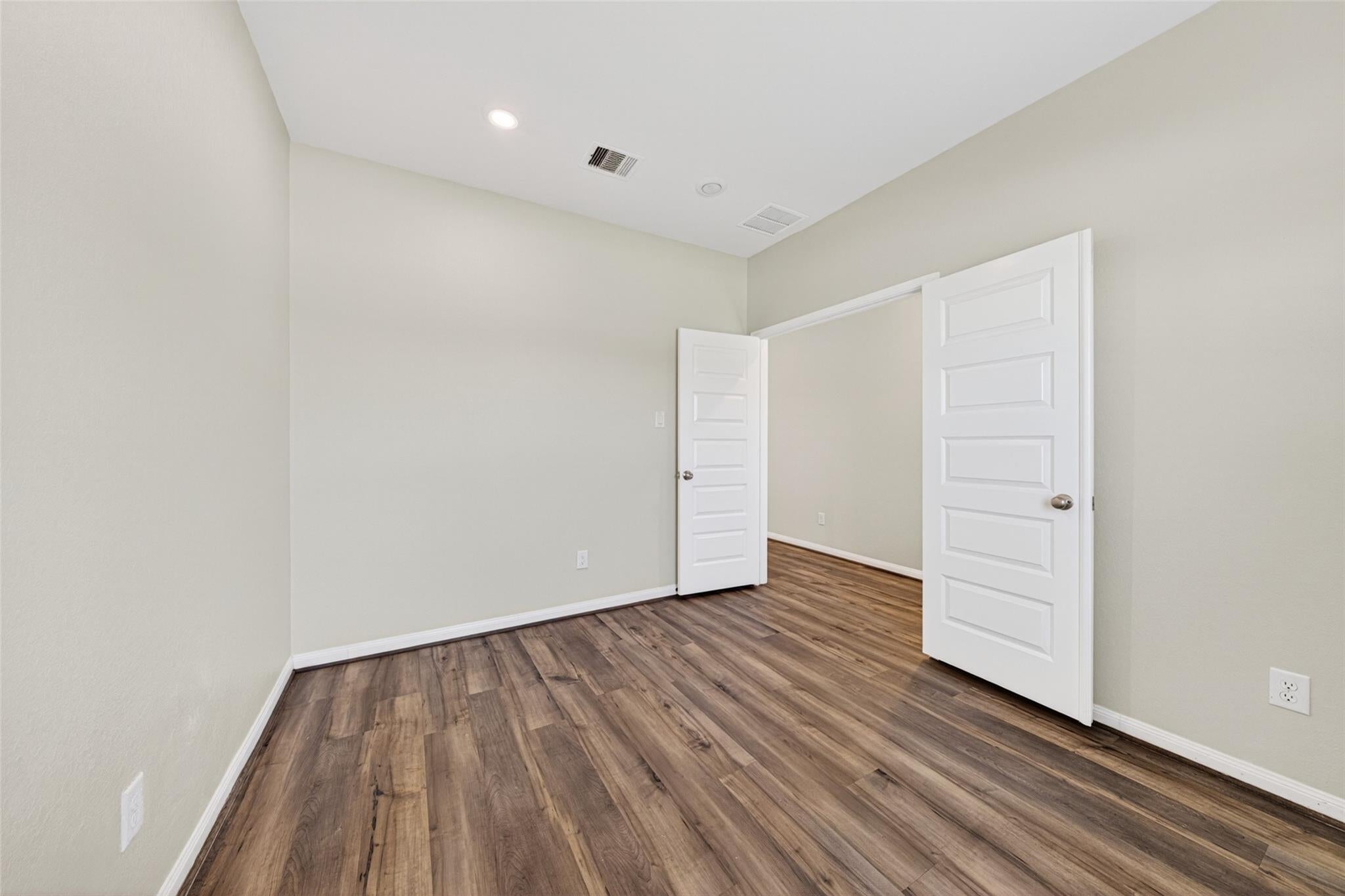 927 Cloverdale Drive