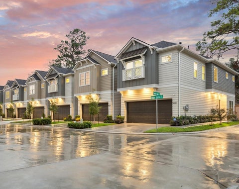 Photo of 5218 Amber Sunrise Drive Dr, Houston, TX 77018 (MLS # 52352943)