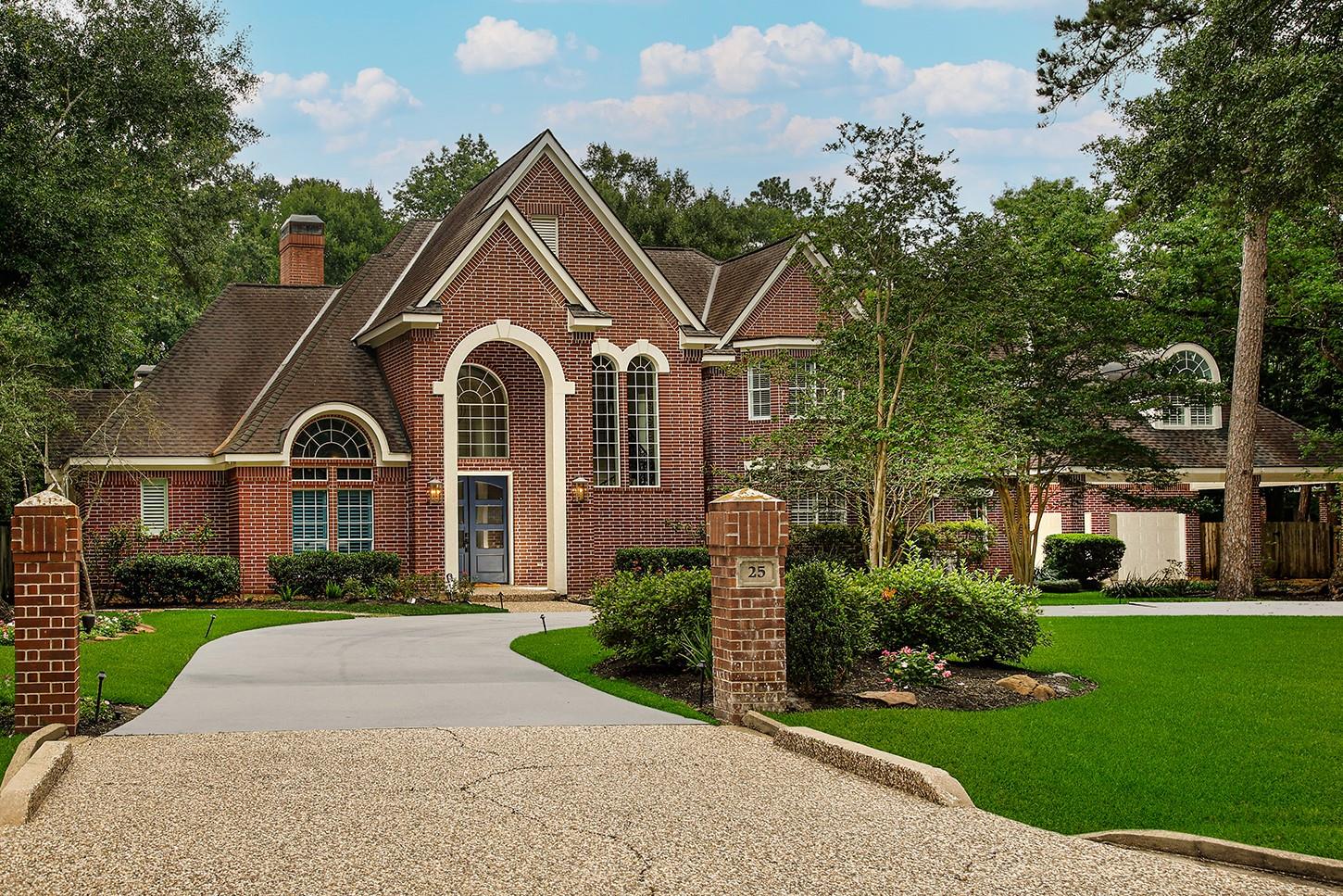 25 Red Sable Point