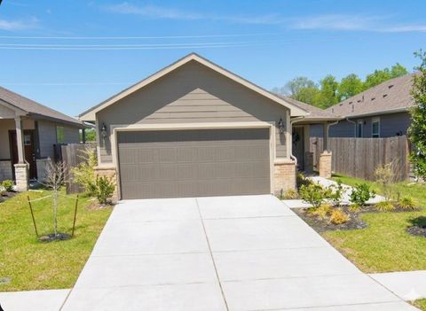 Photo of 5535 Madden Lane, Houston, TX 77048 (MLS # 8323983)