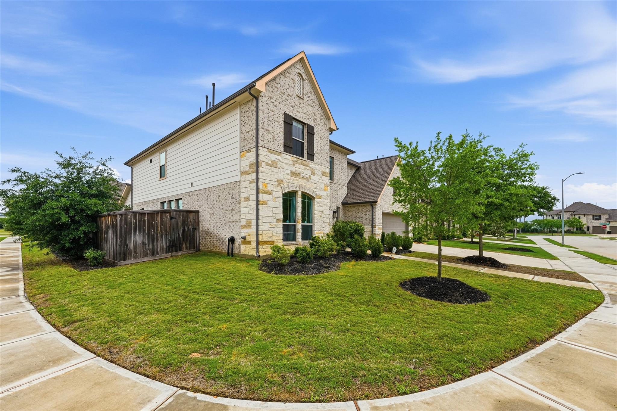 26614 Vega Pointe Lane