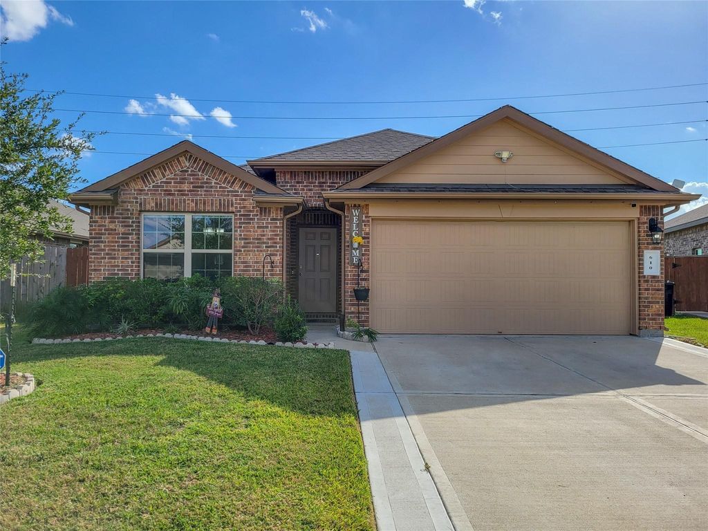 Photo of 610 Autumn Flats Way, Rosharon, TX 77583 (MLS # 19536277)