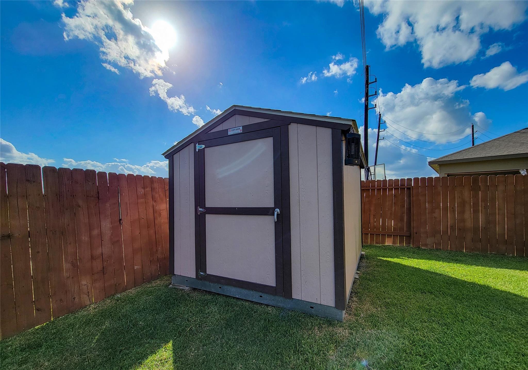 610 Autumn Flats Way