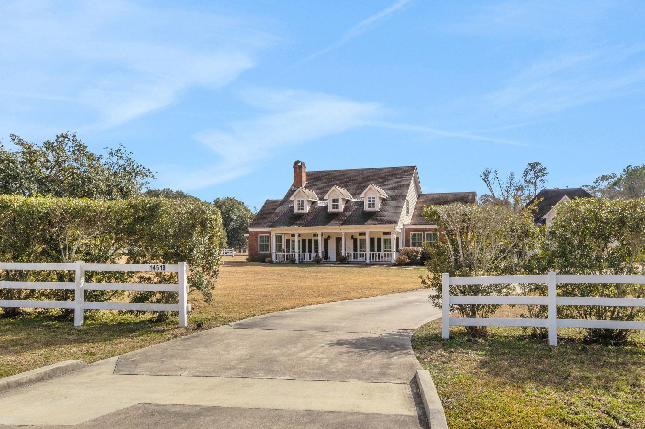 14519 Wildwood Circle
