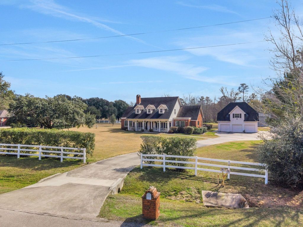 Photo of 14519 Wildwood Circle, Magnolia, TX 77354 (MLS # 29309503)