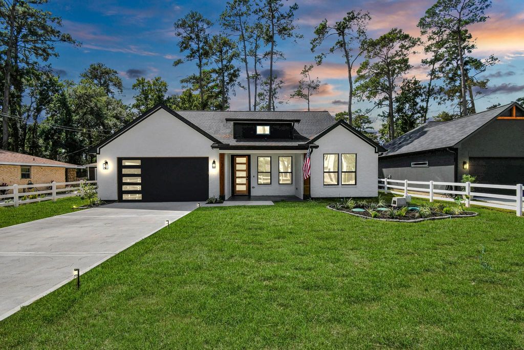 Photo of 23851 Creekwood Drive, Spring, TX 77389 (MLS # 91895998)