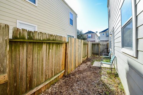 Tiny photo for 3747 W Ashford Villa Ln, Houston, TX 77082 (MLS # 44510997)