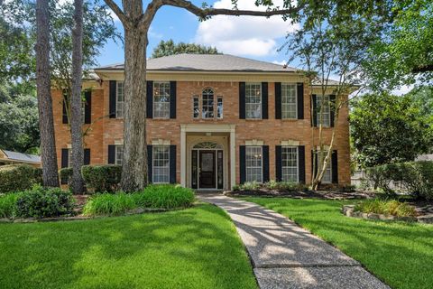 Photo of 1931 Windy Green Drive, Houston, TX 77345 (MLS # 36300998) Photo of 1931 Windy Green Drive, Houston, TX 77345 (MLS # 36300998)