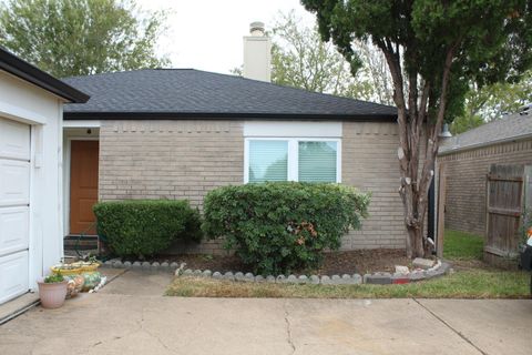 Photo of 11303 Windmark Drive, Houston, TX 77099 (MLS # 12940609)