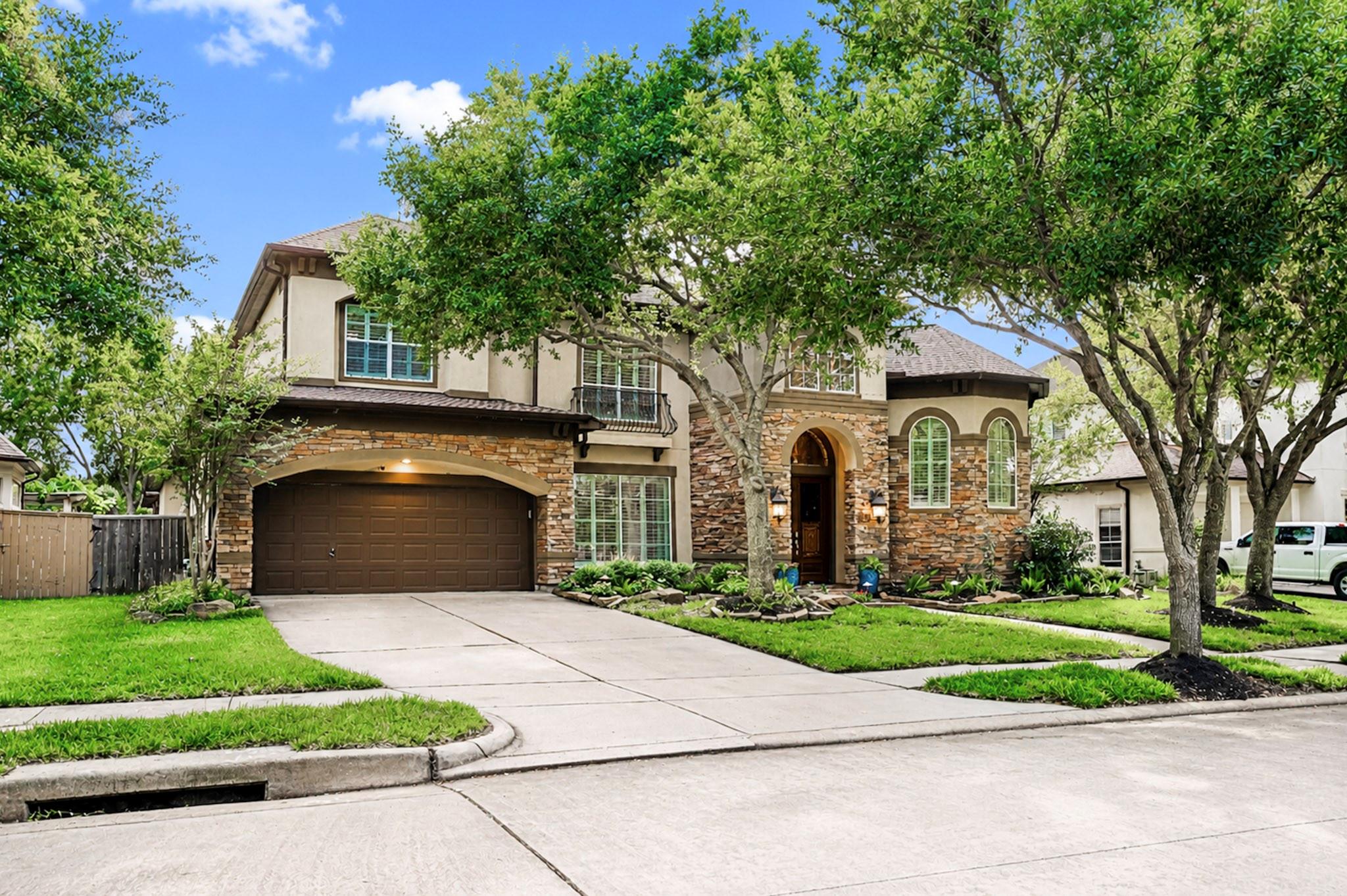 5906 Dillon Creek Lane