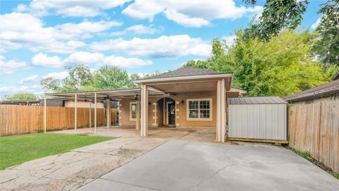 Photo of 14538 Eagle Pass Street, Houston, TX 77015 (MLS # 28883443)