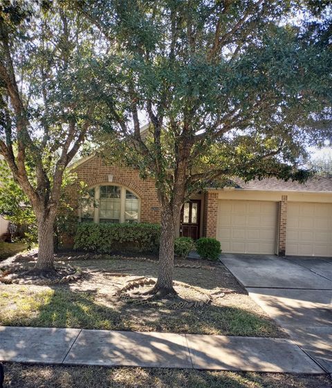 Photo of 13414 Moonlit Lake Lane, Pearland, TX 77584 (MLS # 29654802)