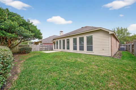 Tiny photo for 13414 Moonlit Lake Lane, Pearland, TX 77584 (MLS # 29654802)