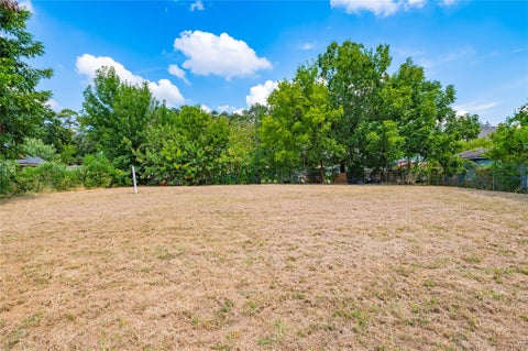 Photo of 4503 Collingsworth Street, Houston, TX 77026 (MLS # 33748882)