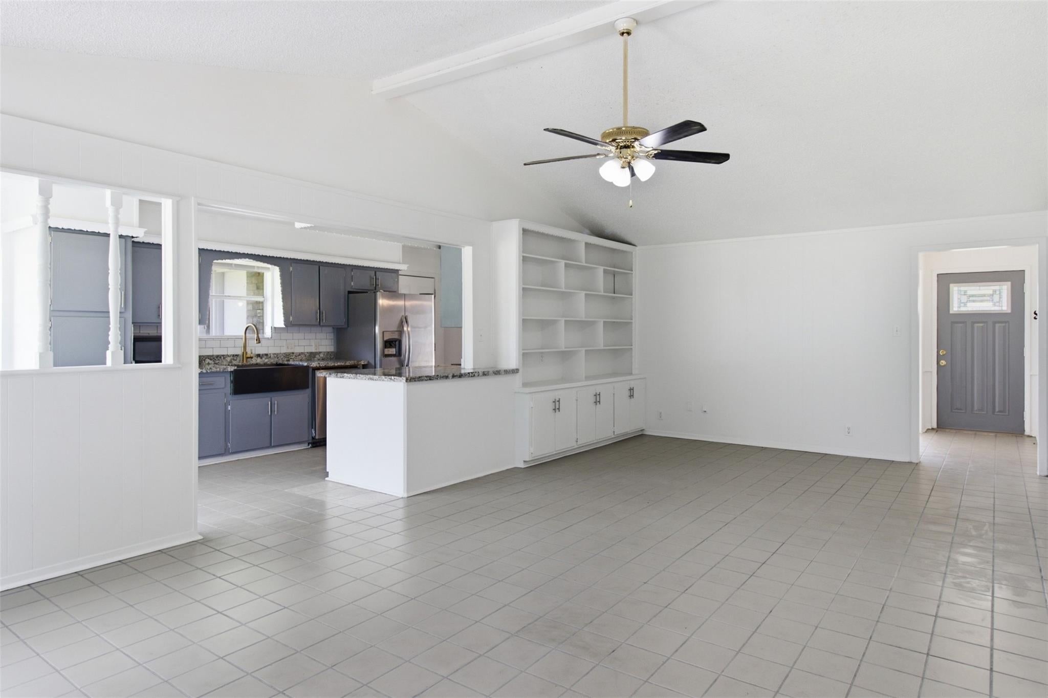 115 Avenue F