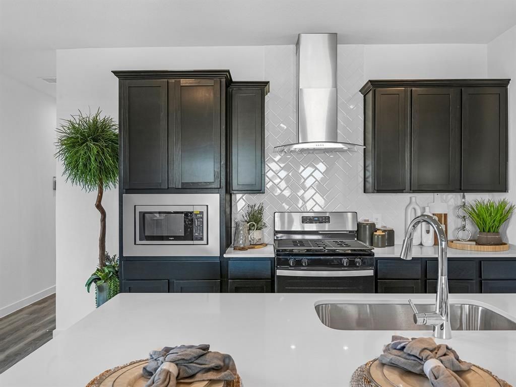 Photo of 2930 Crown Gate Drive Dr, Houston, TX 77047 (MLS # 3908791)