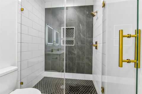 Tiny photo for 6103 Cavalier Street, Houston, TX 77087 (MLS # 95540771)