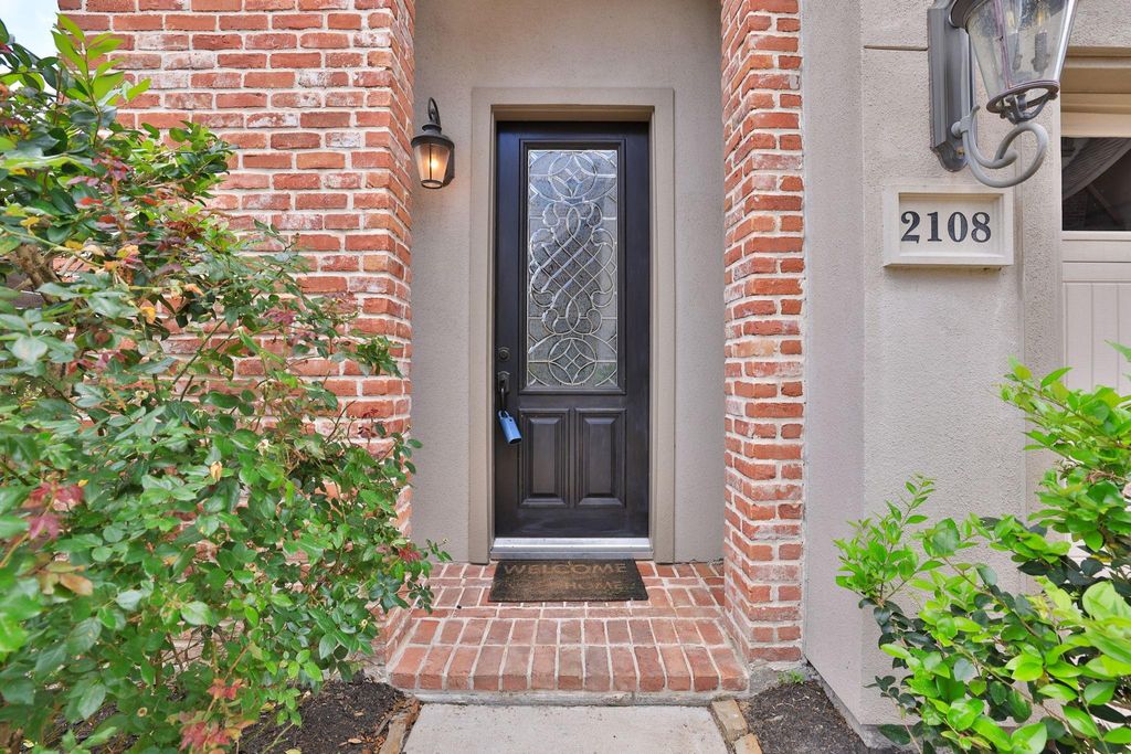 Photo of 2108 Sherwin Street, Houston, TX 77007 (MLS # 49341415)