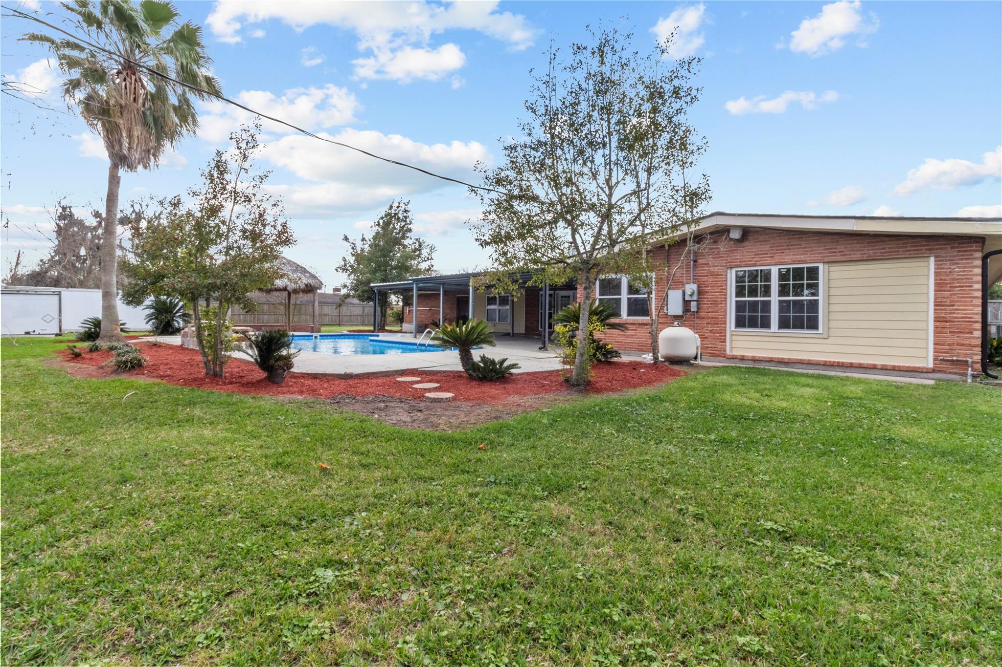 505 S Burnett Drive