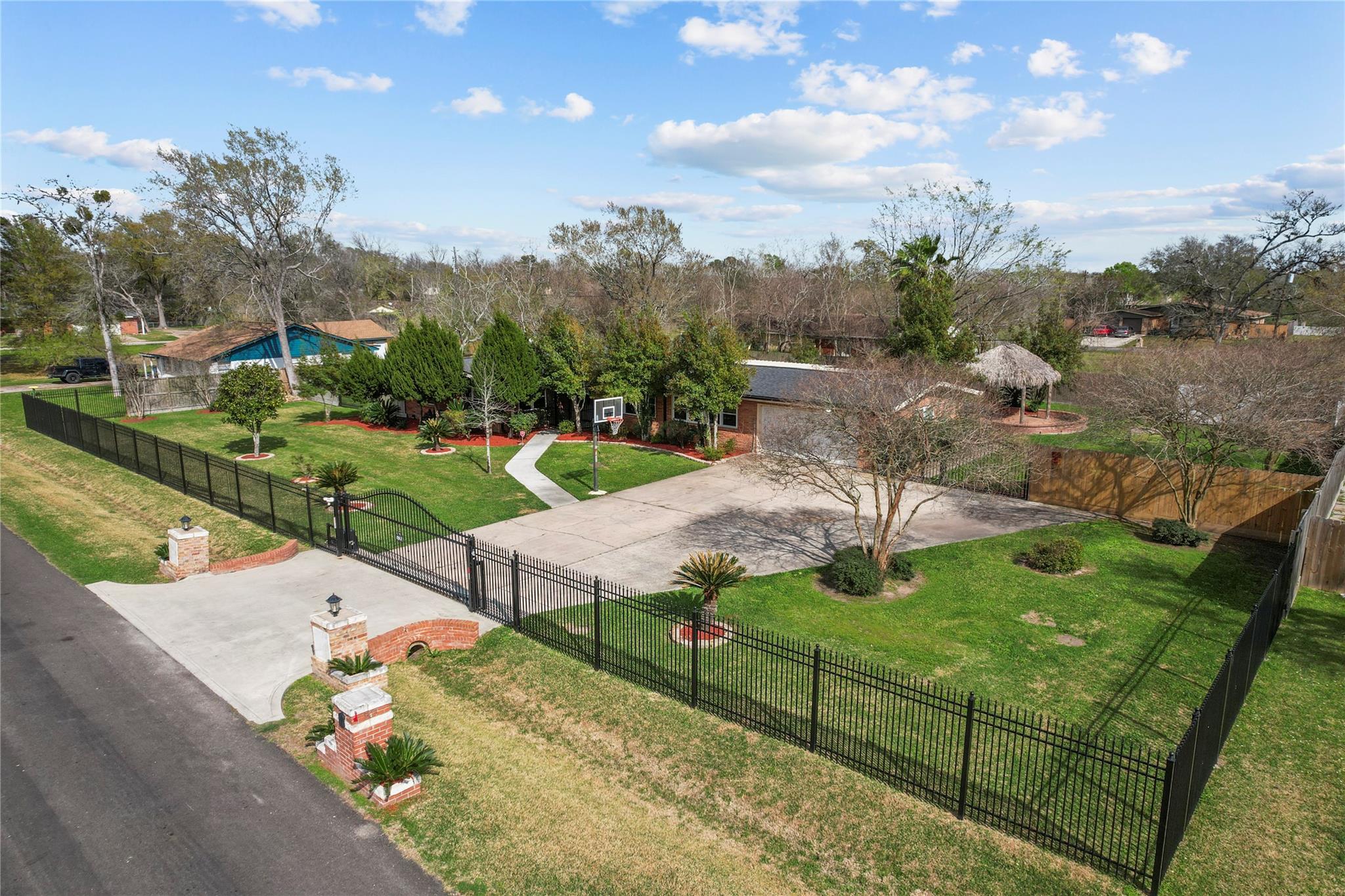 505 S Burnett Drive