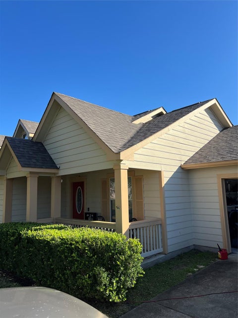 Photo of 17118 Lake Ridge Circle, Rosharon, TX 77583 (MLS # 56950520)