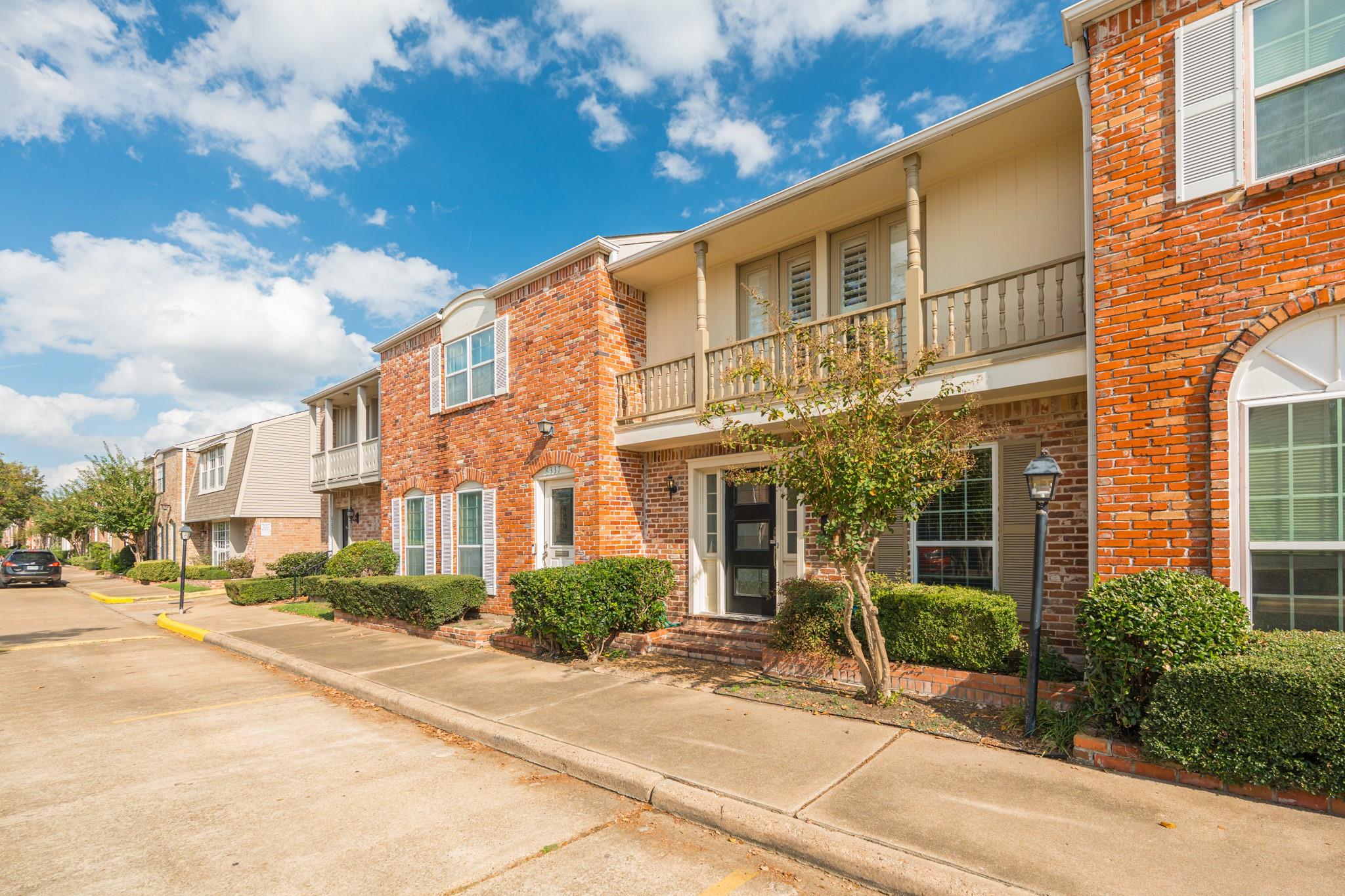 6339 Del Monte Drive SW 95