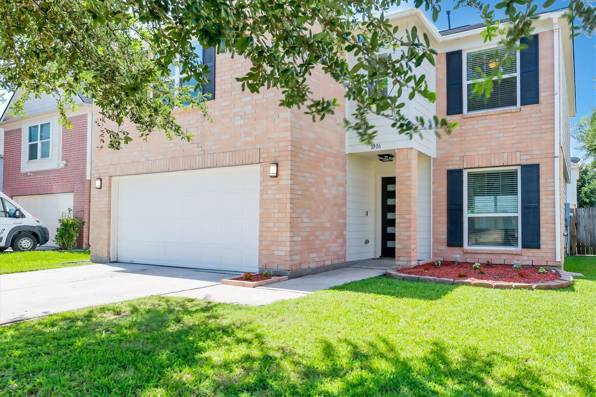 1006 Thicket Hill Court