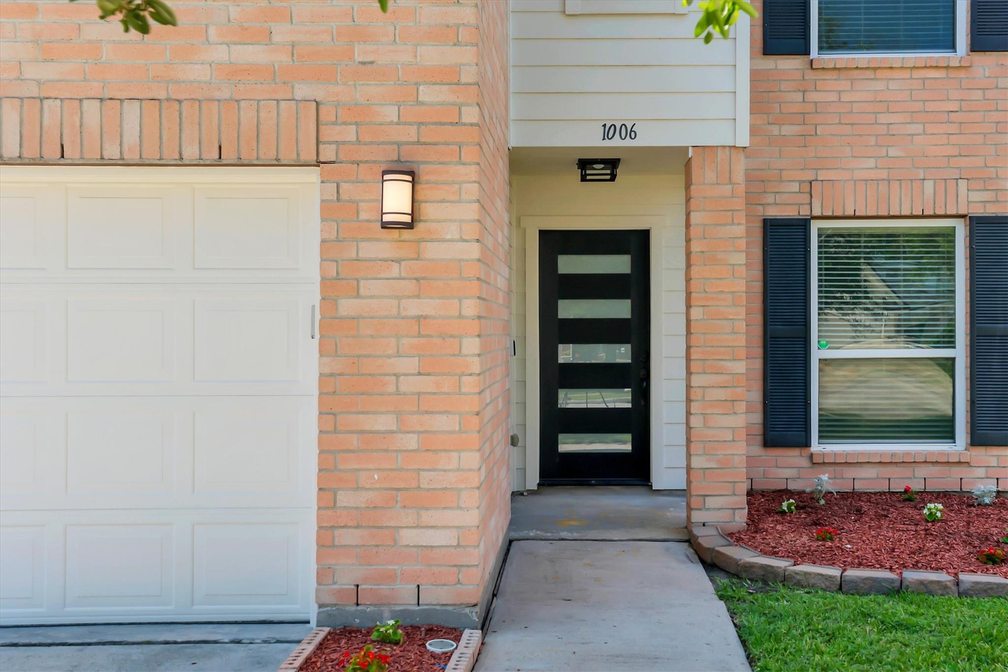 1006 Thicket Hill Court