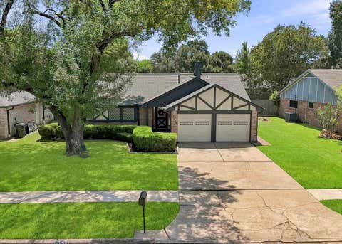 Photo of 13539 Brook Hollow Drive, Sugar Land, TX 77498 (MLS # 48512100)