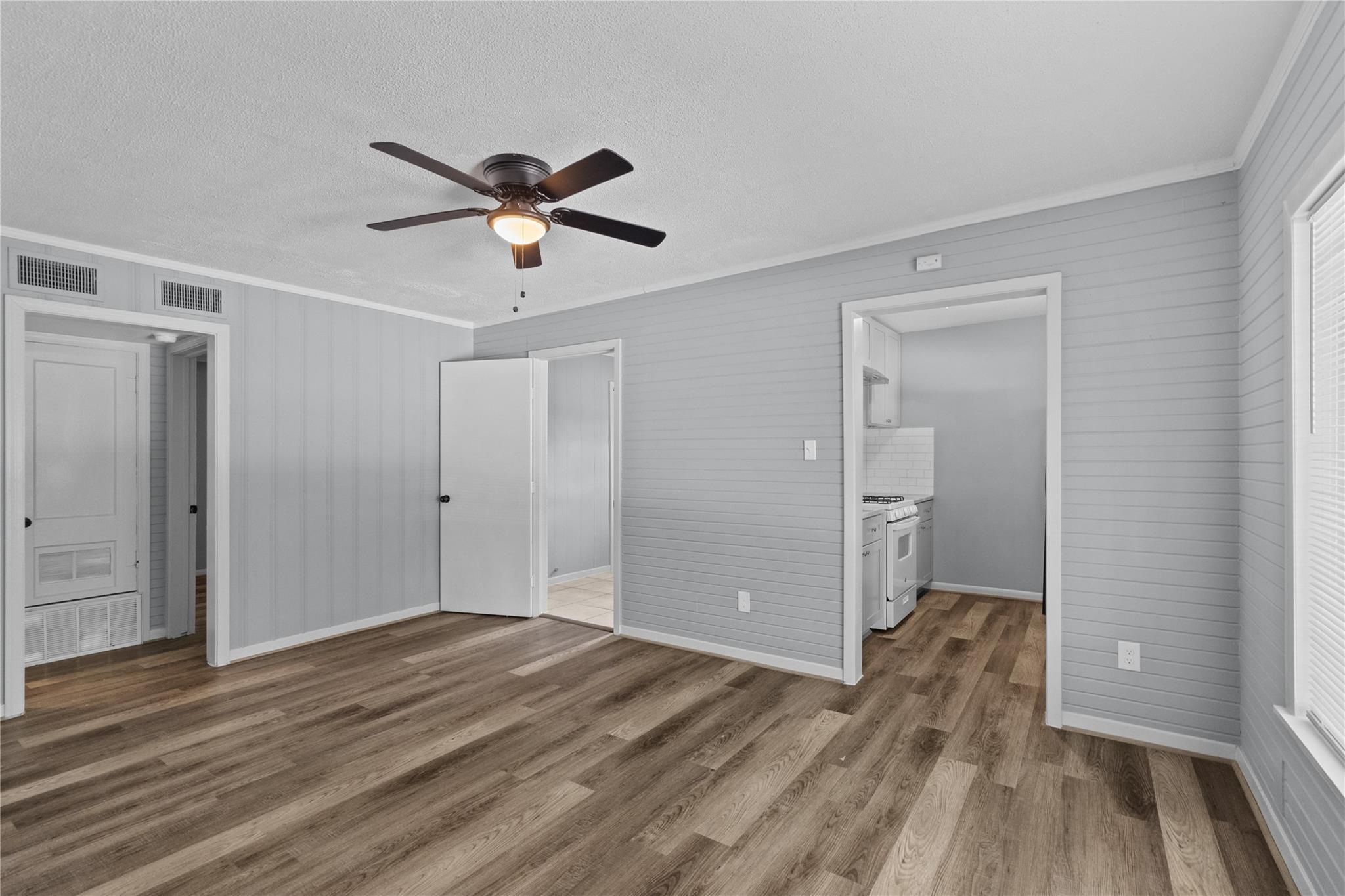 2324 Cedar Drive 3