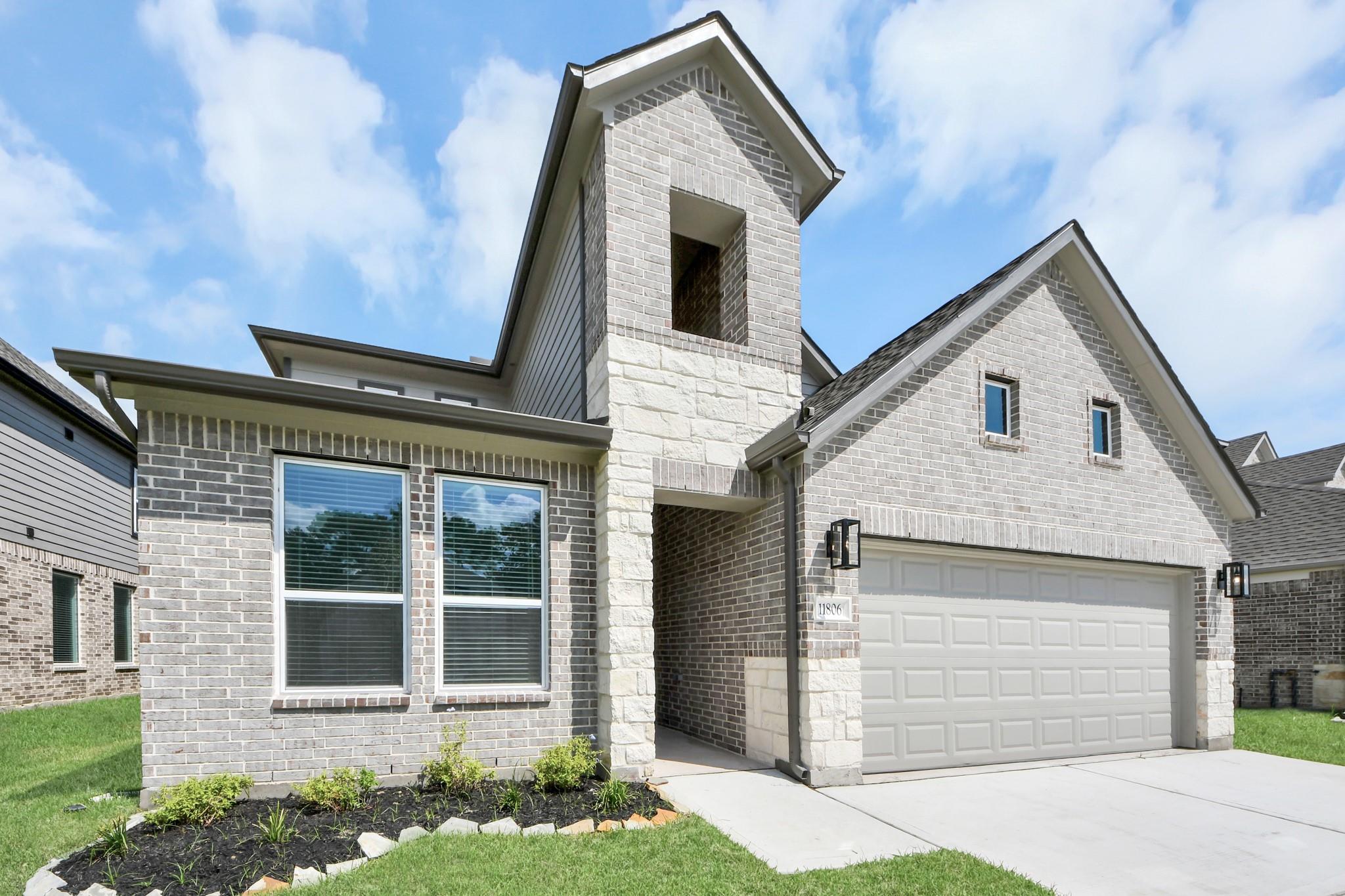11806 Royal Willow Lane