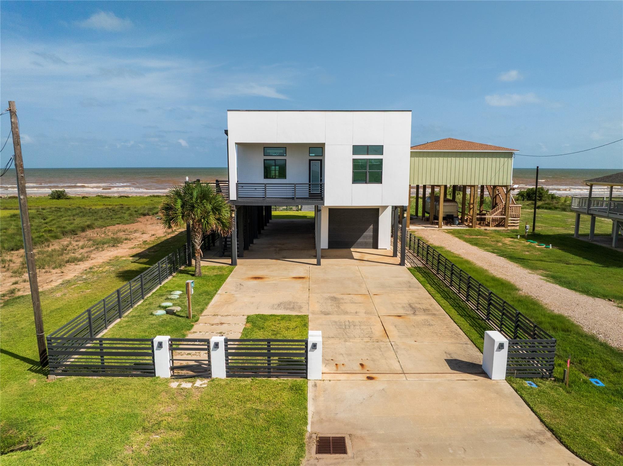 1402 County Road 230 230