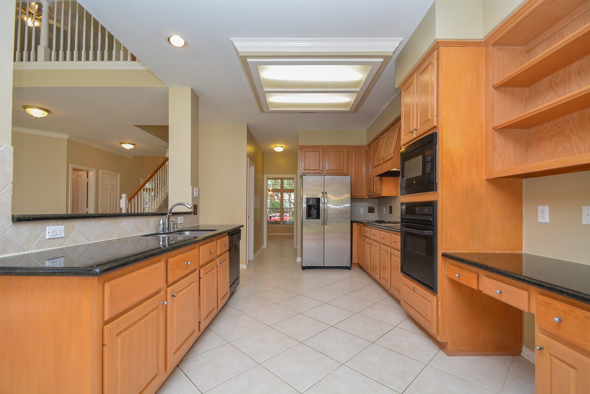 17415 Fountainview Circle