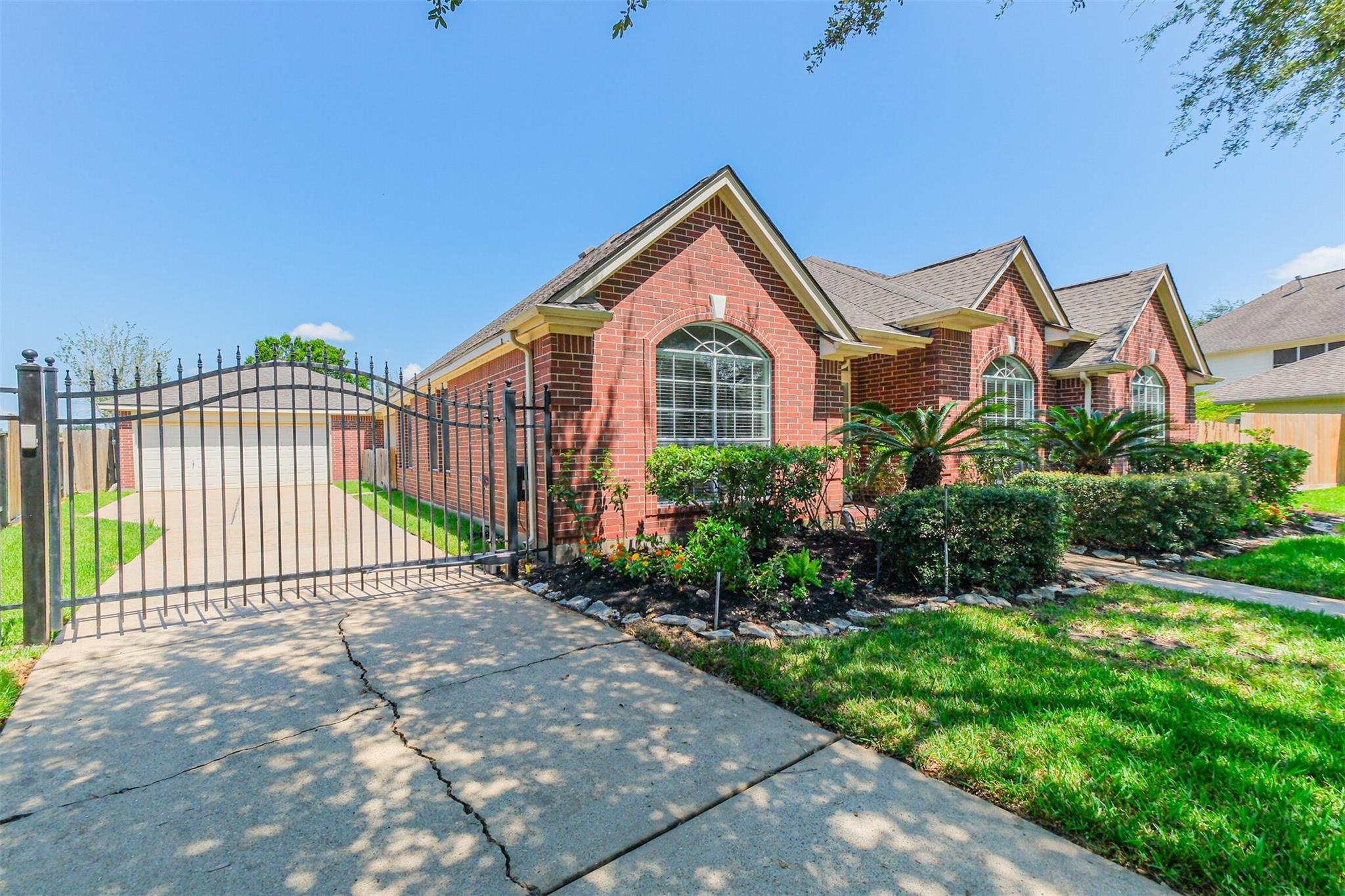 2102 Canyon Crest Drive