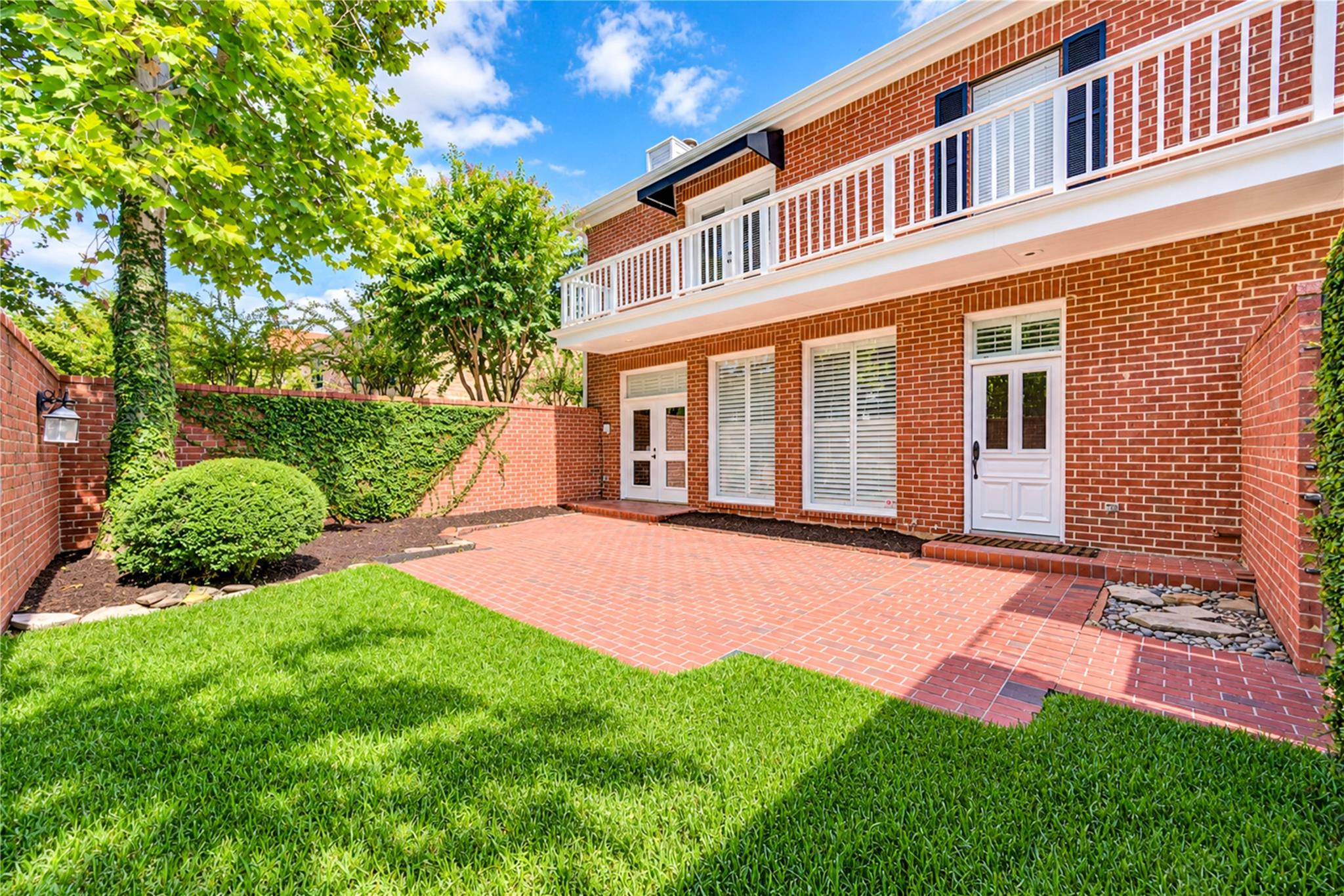 1801 Potomac Drive A