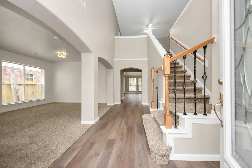 Photo of 1802 Whispering Forest Drive, Houston, TX 77339 (MLS # 44106939)