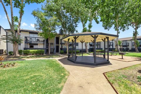 Photo of 10101 Forum Park Drive #1097, Houston, TX 77036 (MLS # 90694877)