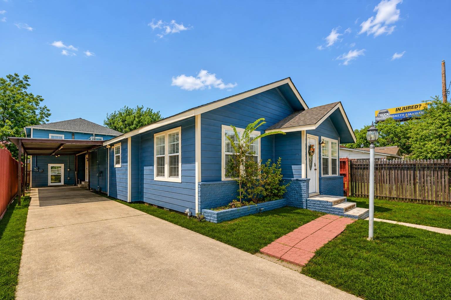3205 Eastex Freeway