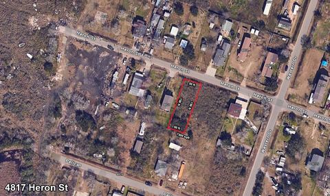 Vacant Land For Sale - 4817 Heron Street<br/> Hitchcock, TX 77563