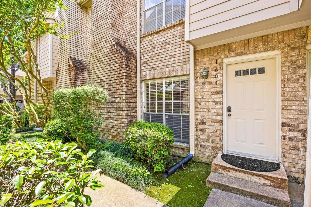 Photo of 7575 Cambridge Street #1604, Houston, TX 77054 (MLS # 59352585)