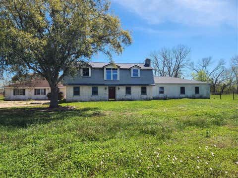 Homes For Sale - 1118 County Road 47<br/> Angleton, TX 77515