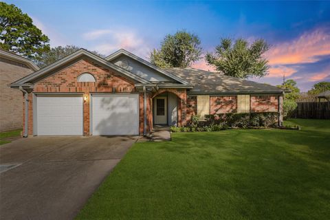 Photo of 9402 Walnut Glen Drive, Houston, TX 77064 (MLS # 34235162)